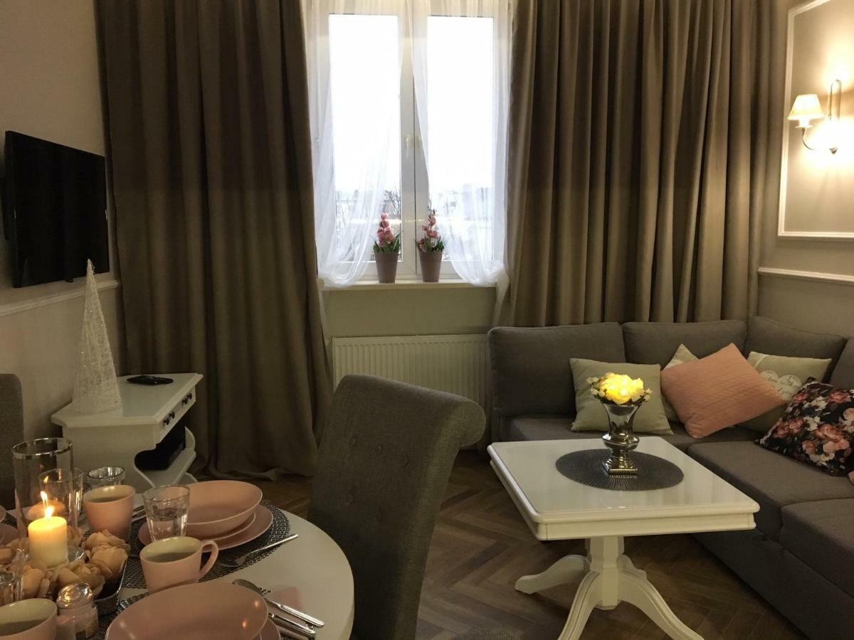 Family & Business Sauna Apartments Sienkiewicza No1 Centrum Plac Lliteratow- Piekny Apartament - 1 Bedroom With Private Sauna, Bath With Hydromassage, Parking Κίελτσε Εξωτερικό φωτογραφία