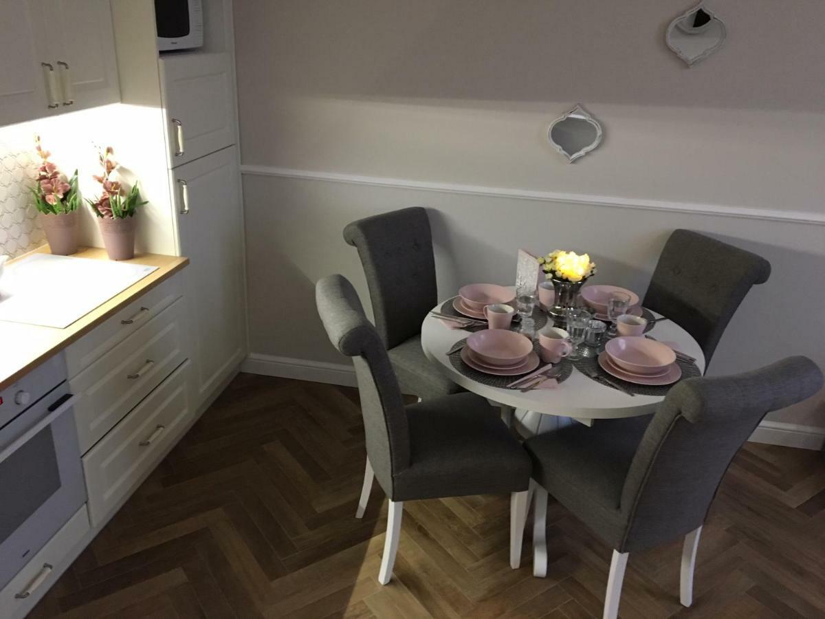 Family & Business Sauna Apartments Sienkiewicza No1 Centrum Plac Lliteratow- Piekny Apartament - 1 Bedroom With Private Sauna, Bath With Hydromassage, Parking Κίελτσε Εξωτερικό φωτογραφία